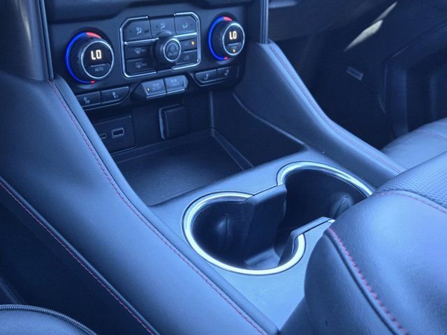 Used 2022 Chevrolet Tahoe RST w/ Luxury Package image 18