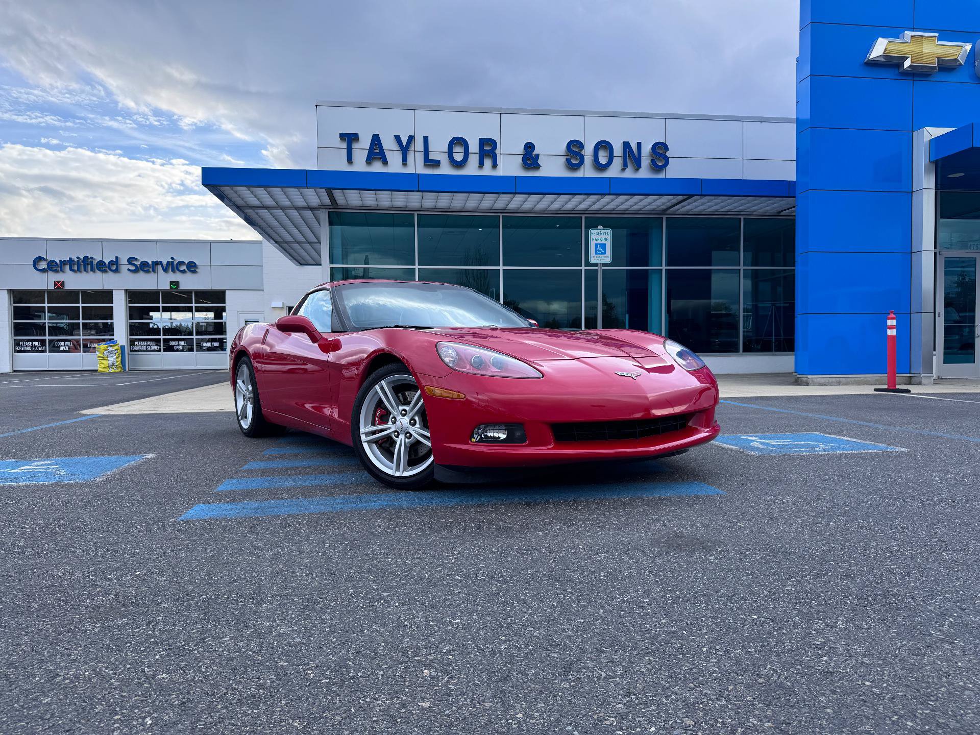 Used 2008 Chevrolet Corvette Coupe w/ Preferred Equipment Group RWD image 1