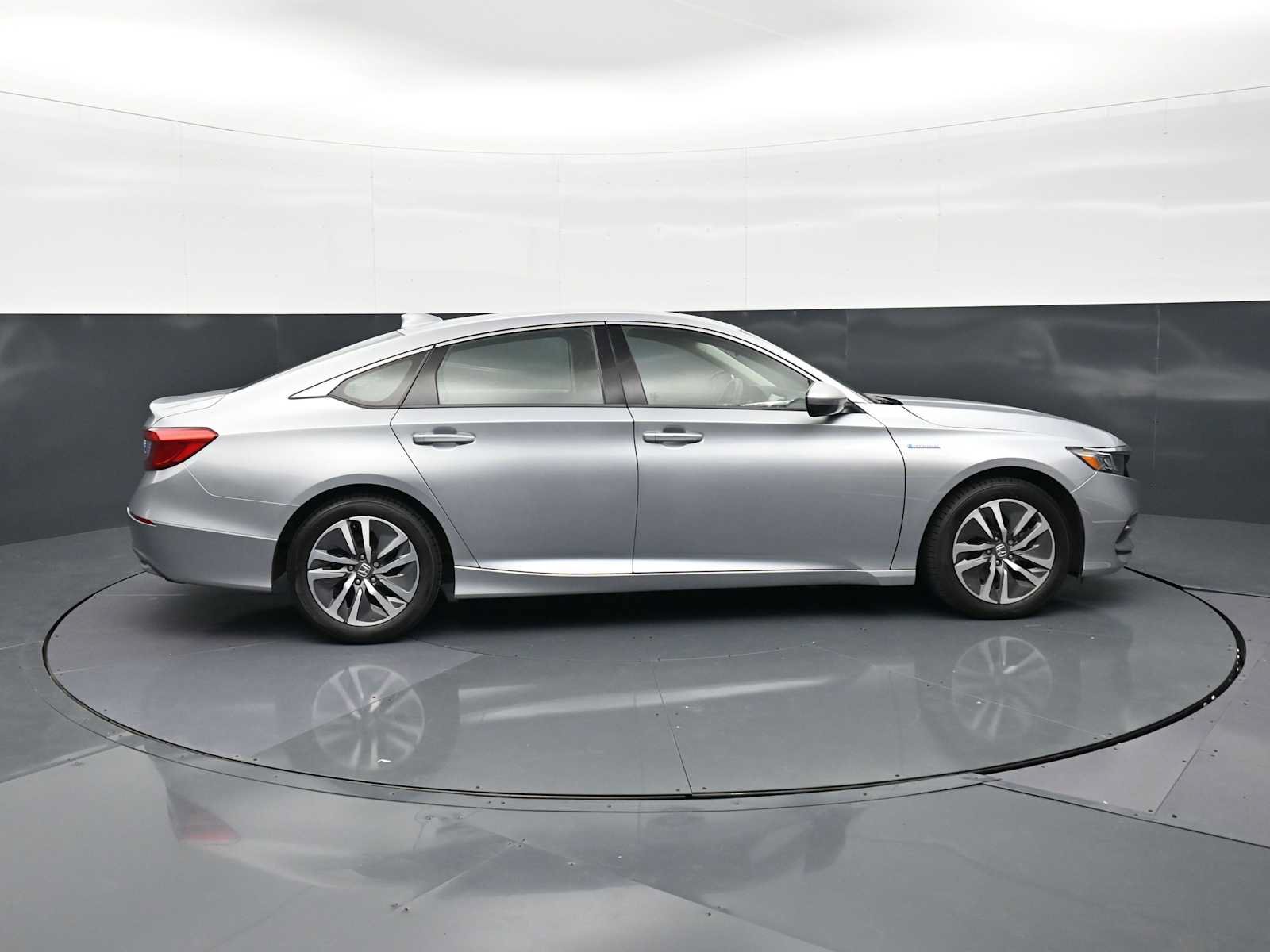Used 2019 Honda Accord Hybrid image 4