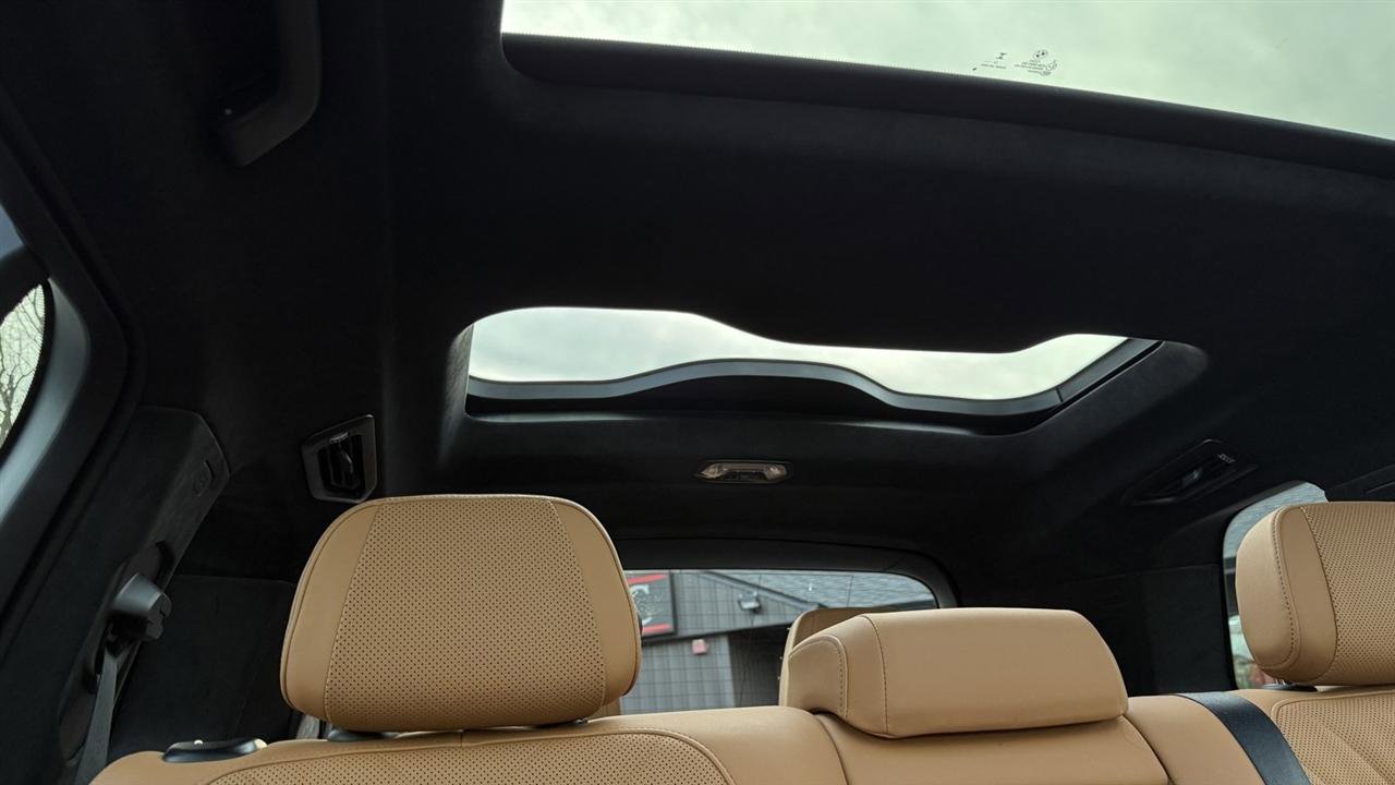 Used 2024 BMW X7 xDrive40i image 72