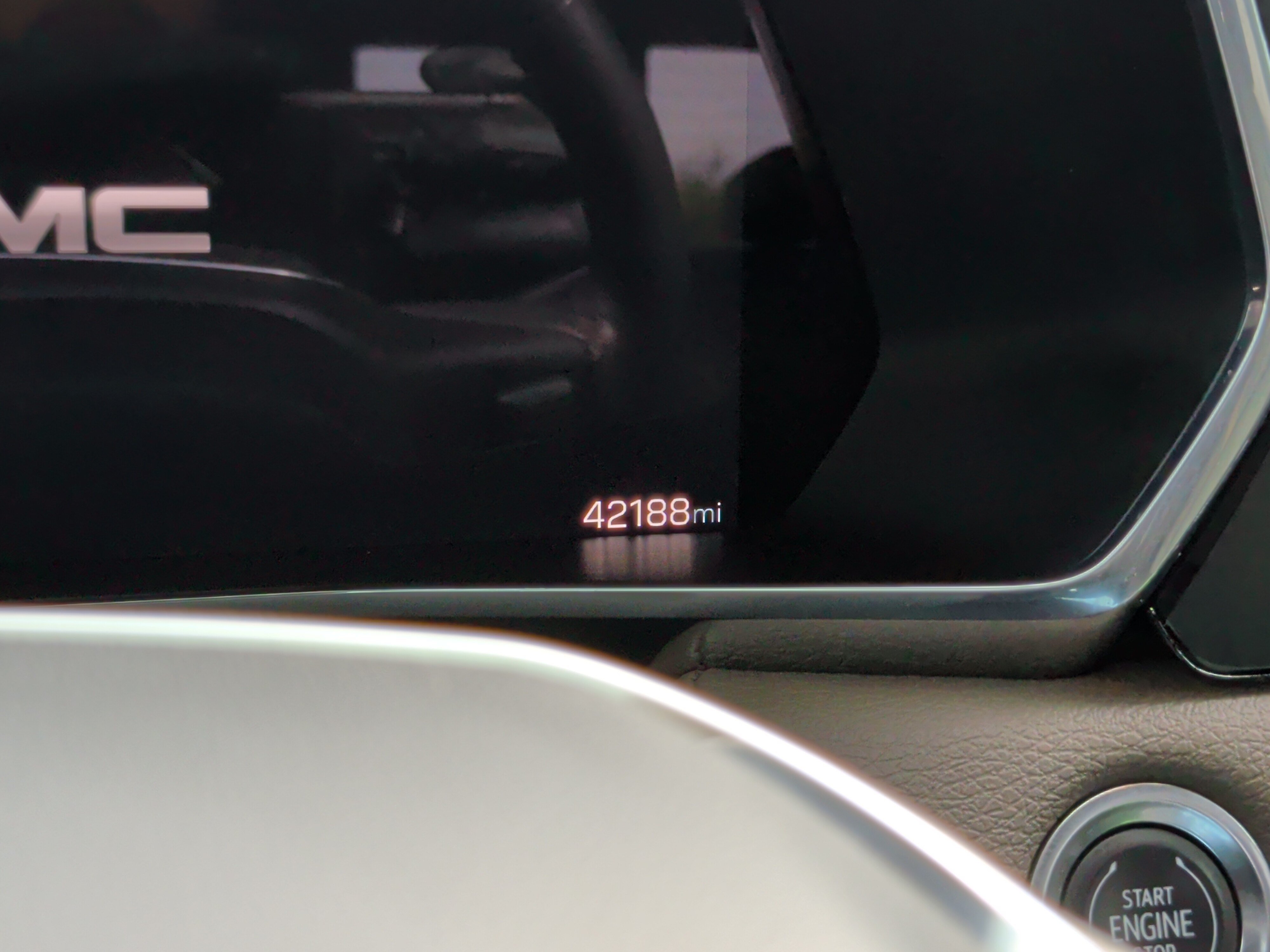 Used 2023 GMC Canyon Denali w/ Denali Black Edition AWD/4WD image 16