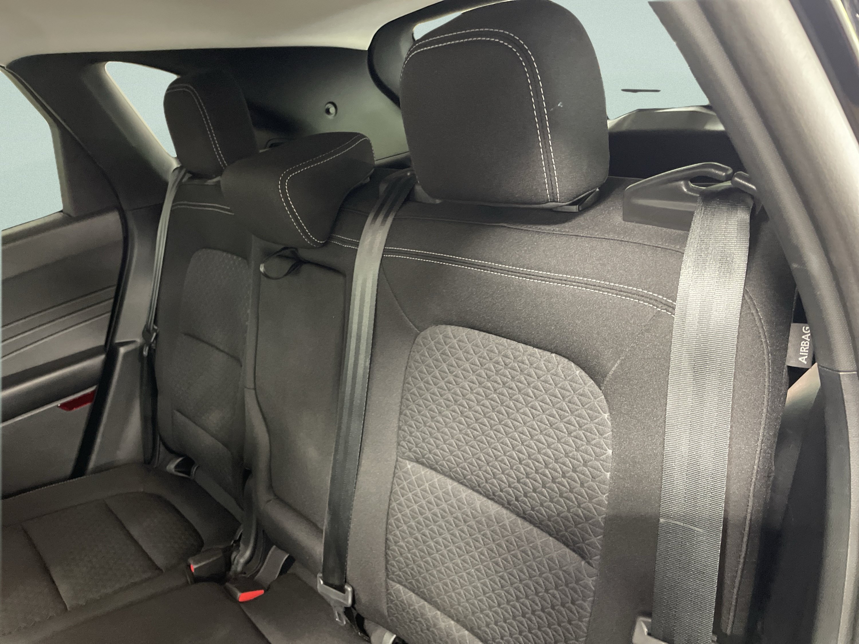 Used 2025 Ford Escape Active AWD/4WD image 10
