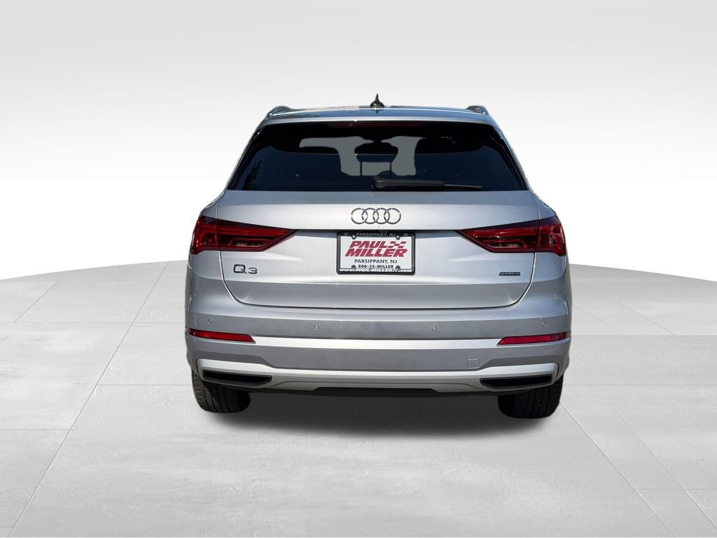 Used 2022 Audi Q3 2.0T Premium AWD/4WD image 8