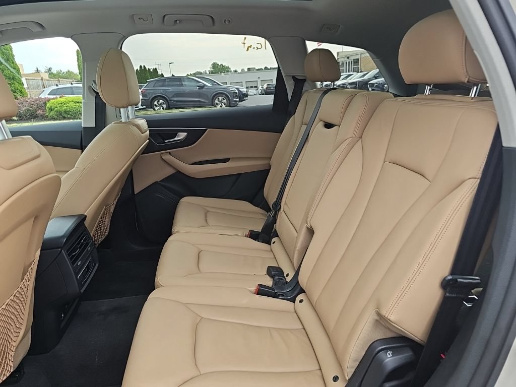 Certified 2023 Audi Q7 2.0T Premium w/ Convenience Package AWD/4WD image 12