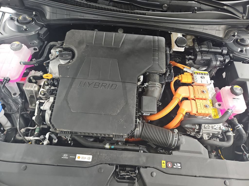 Certified 2025 Hyundai Elantra Limited w/ Cargo Package FWD image 24