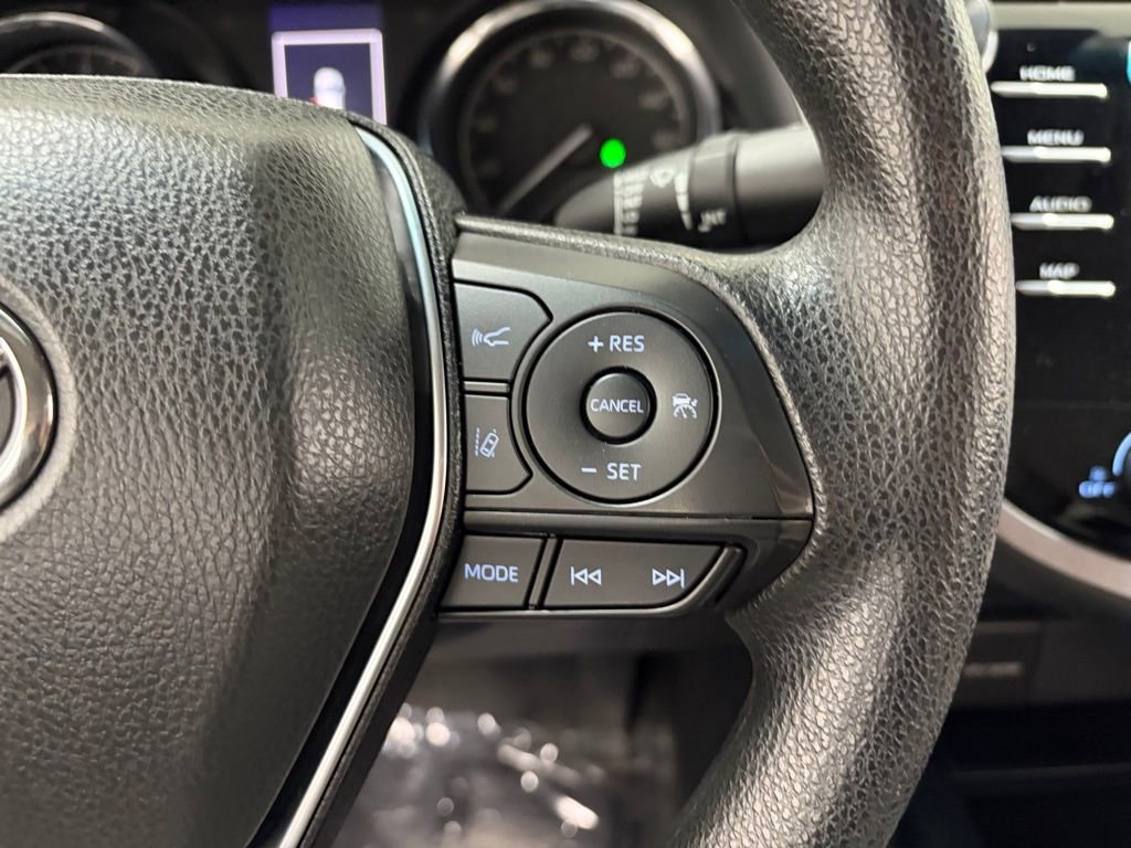 Used 2019 Toyota Camry LE FWD image 21