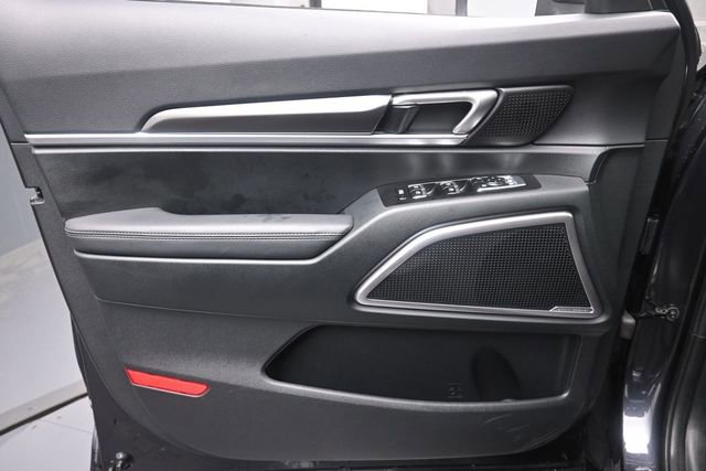 Used 2025 Kia Telluride S FWD image 20