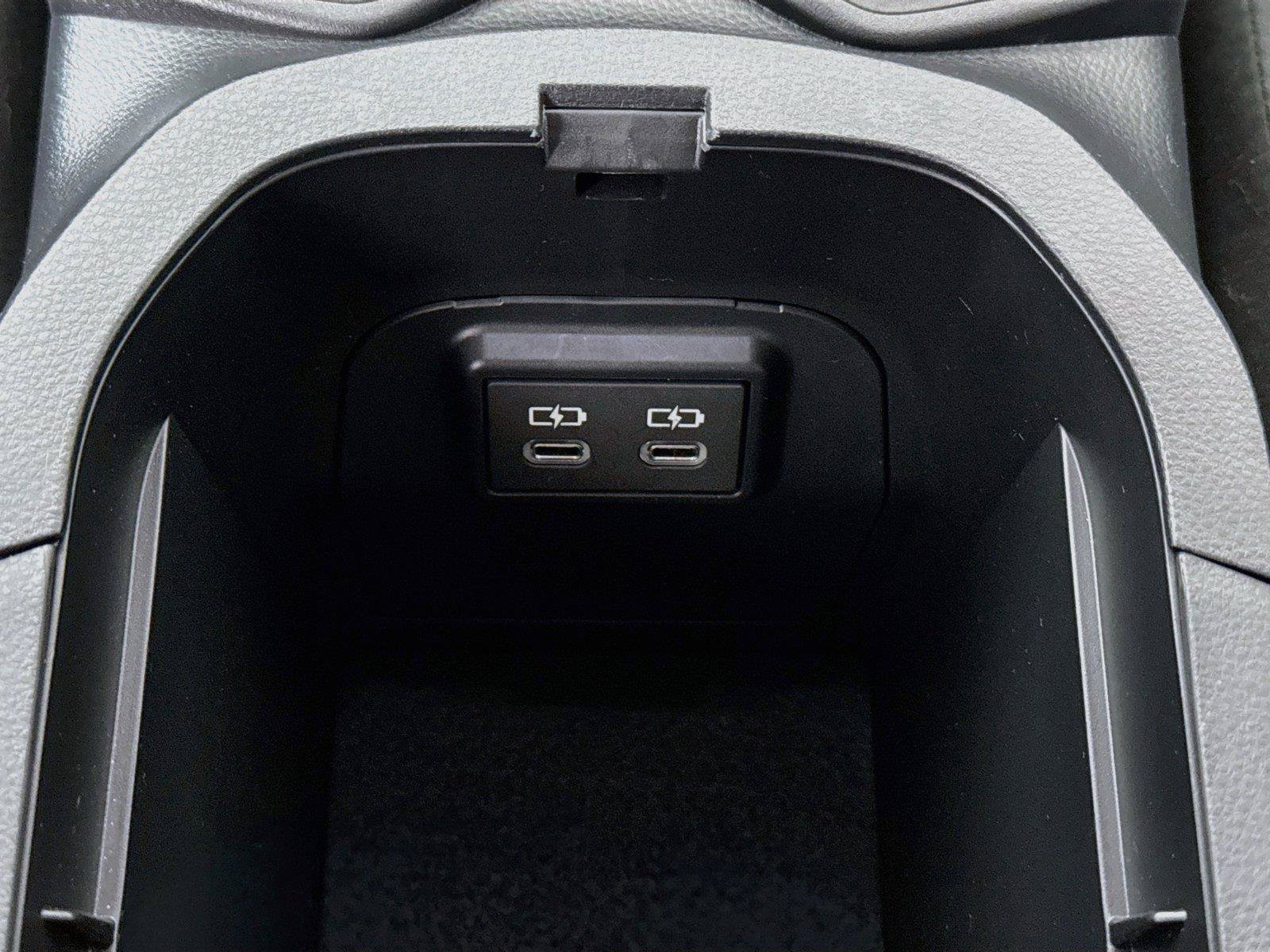 Certified 2025 Toyota RAV4 LE FWD image 30