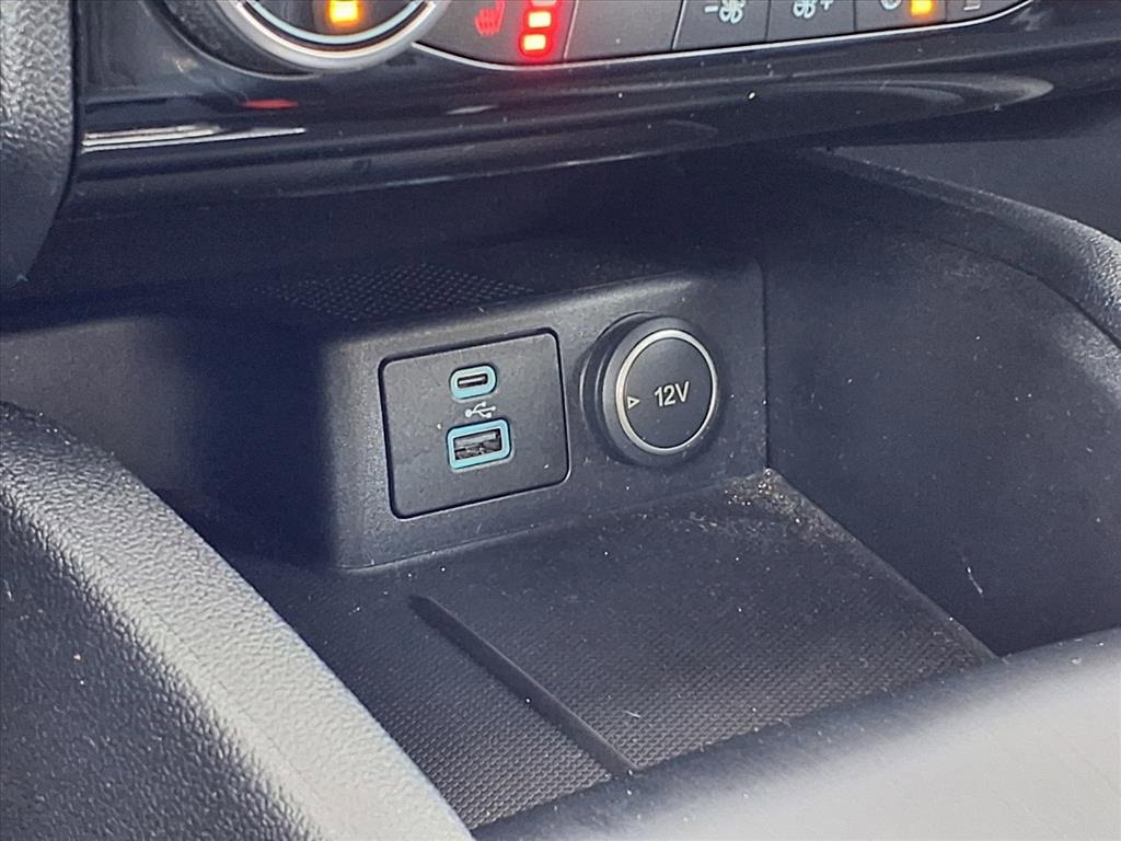 Used 2021 Ford Escape Titanium w/ Class II Trailer Tow Package image 15