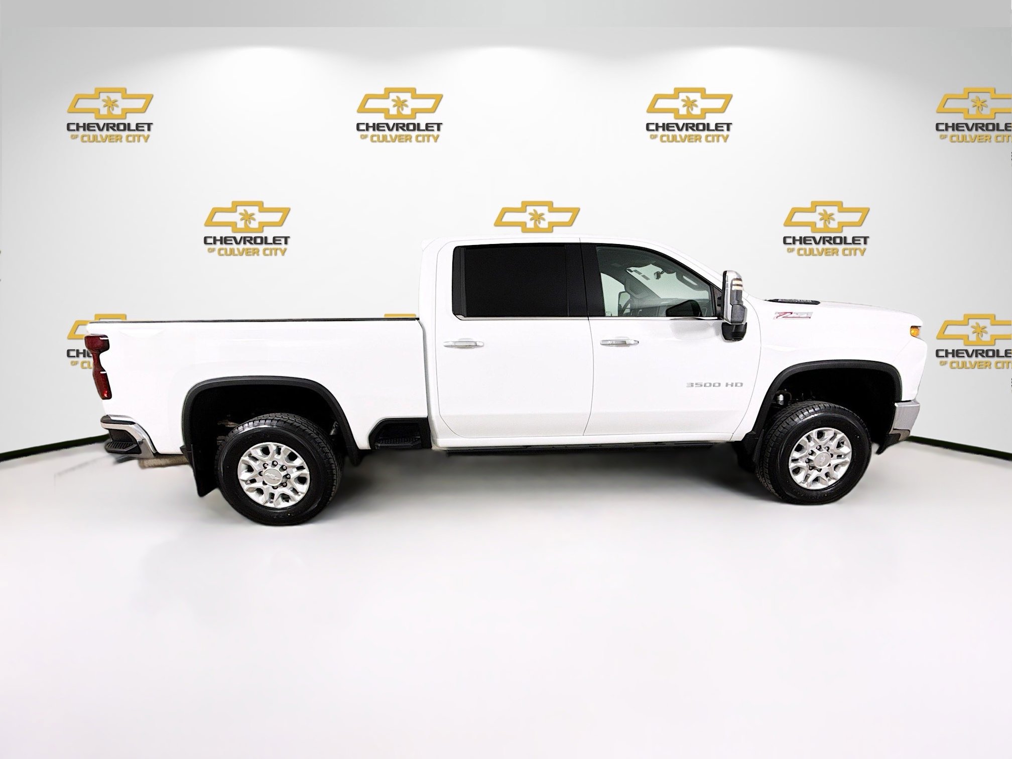 Used 2020 Chevrolet Silverado 3500 LTZ w/ LTZ Plus Package image 8