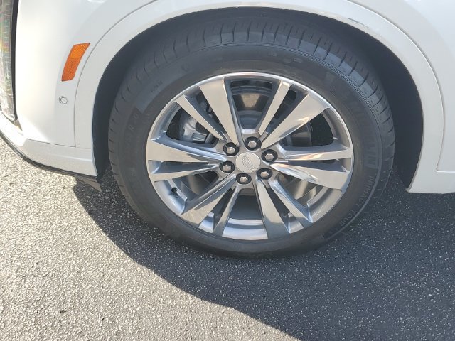 Certified 2022 Cadillac XT6 Premium Luxury w/ Technology Package AWD/4WD image 11