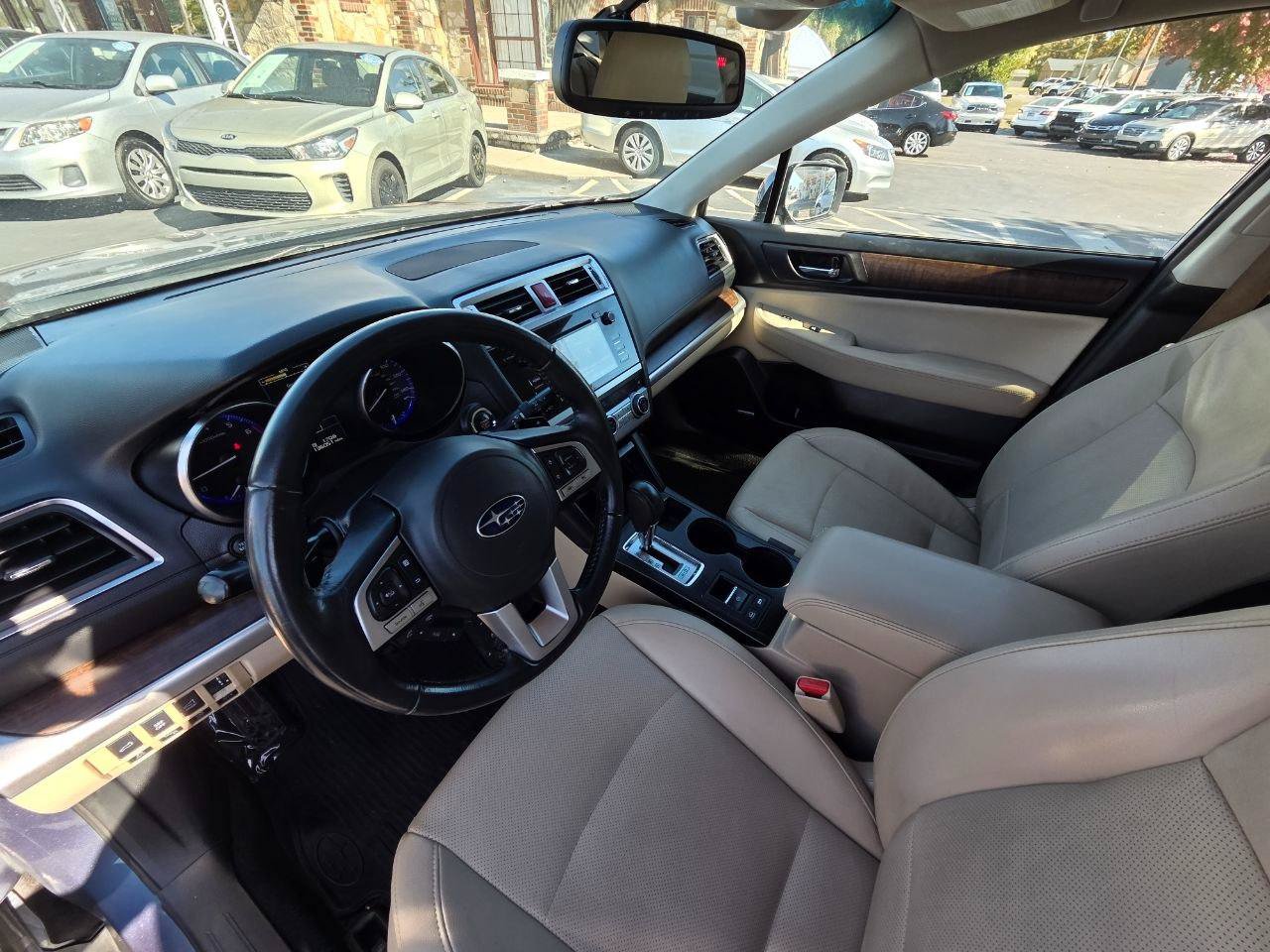 Used 2016 Subaru Outback 2.5i Limited AWD/4WD image 12