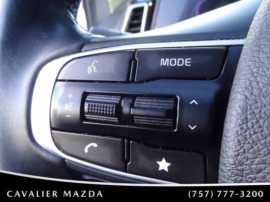 Used 2025 Kia Sportage EX AWD/4WD image 19