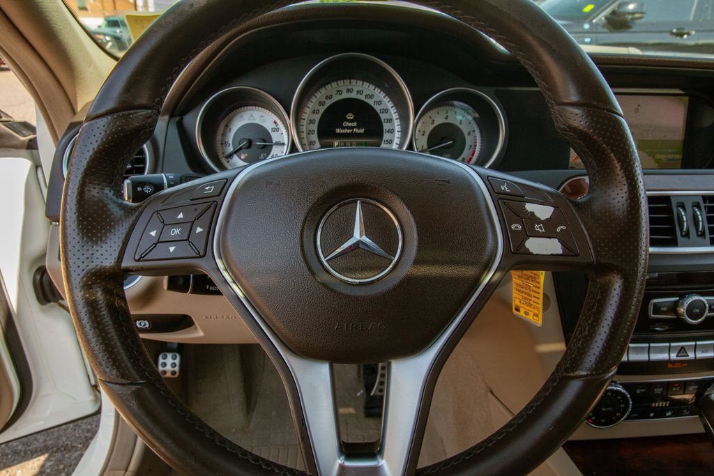Used 2014 Mercedes-Benz C 300 4MATIC Sedan image 17