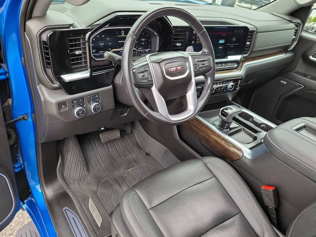 Used 2022 GMC Sierra 1500 Elevation w/ Elevation Premium Package AWD/4WD image 22