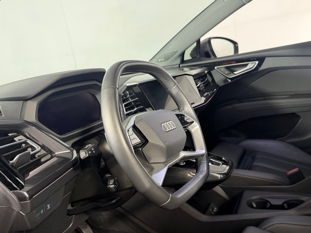 Used 2022 Audi Q4 e-tron Prestige AWD/4WD image 20
