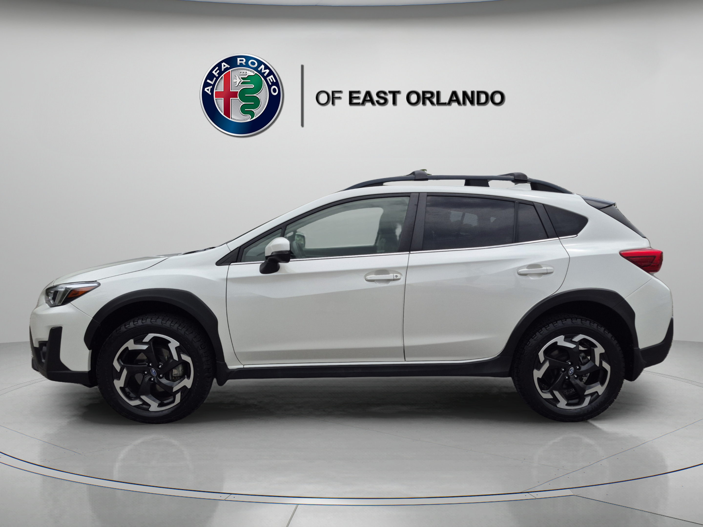 Used 2022 Subaru Crosstrek 2.5i Limited w/ Moonroof Package 2 AWD/4WD image 4