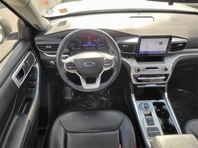 Certified 2020 Ford Explorer XLT w/ Equipment Group 202A image 11