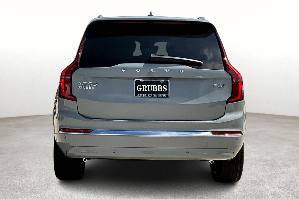 New 2026 Volvo XC90 B6 Plus w/ Protection Package Premier image 6