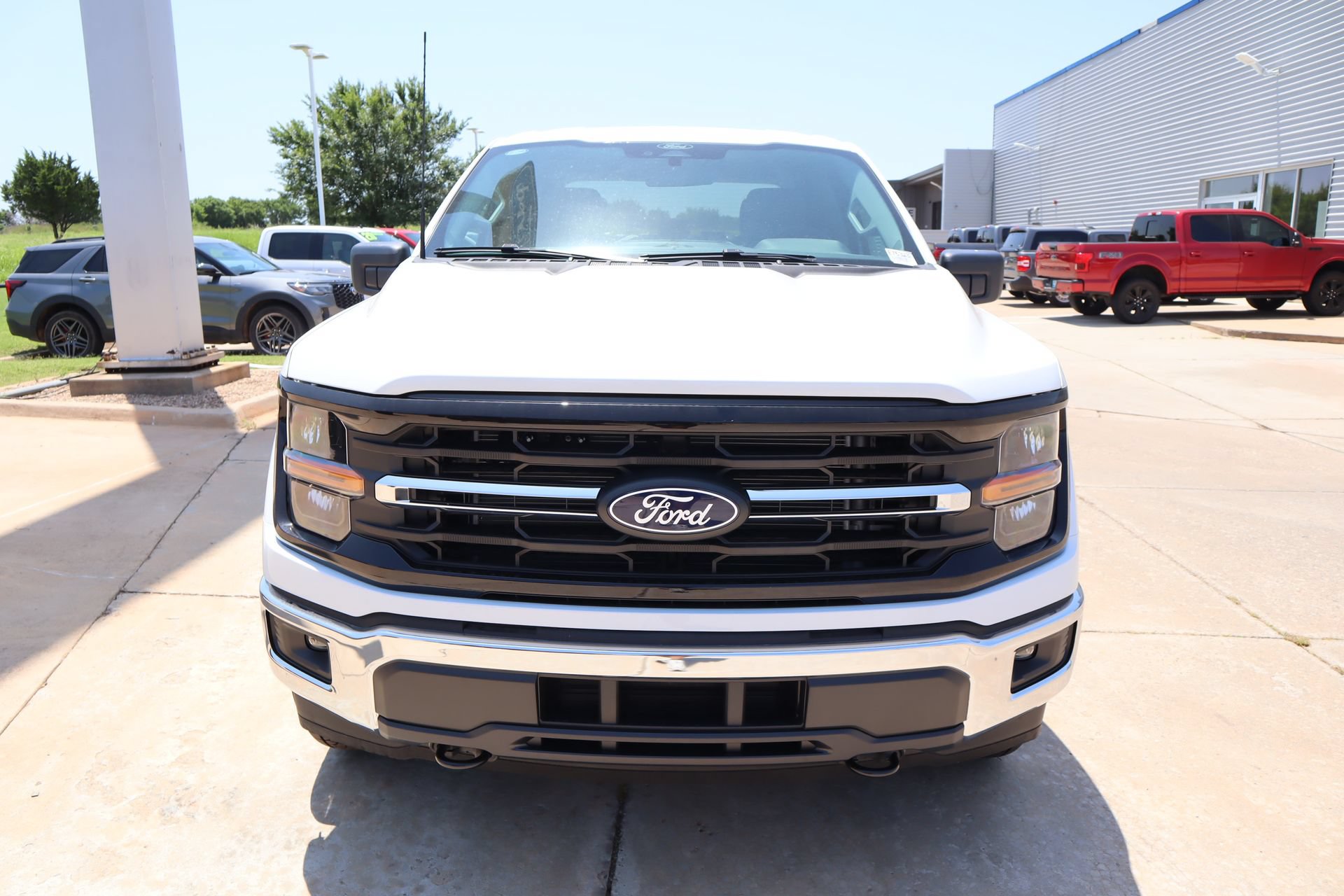 New 2026 Ford F150 XLT w/ XLT Chrome Appearance Package AWD/4WD image 9