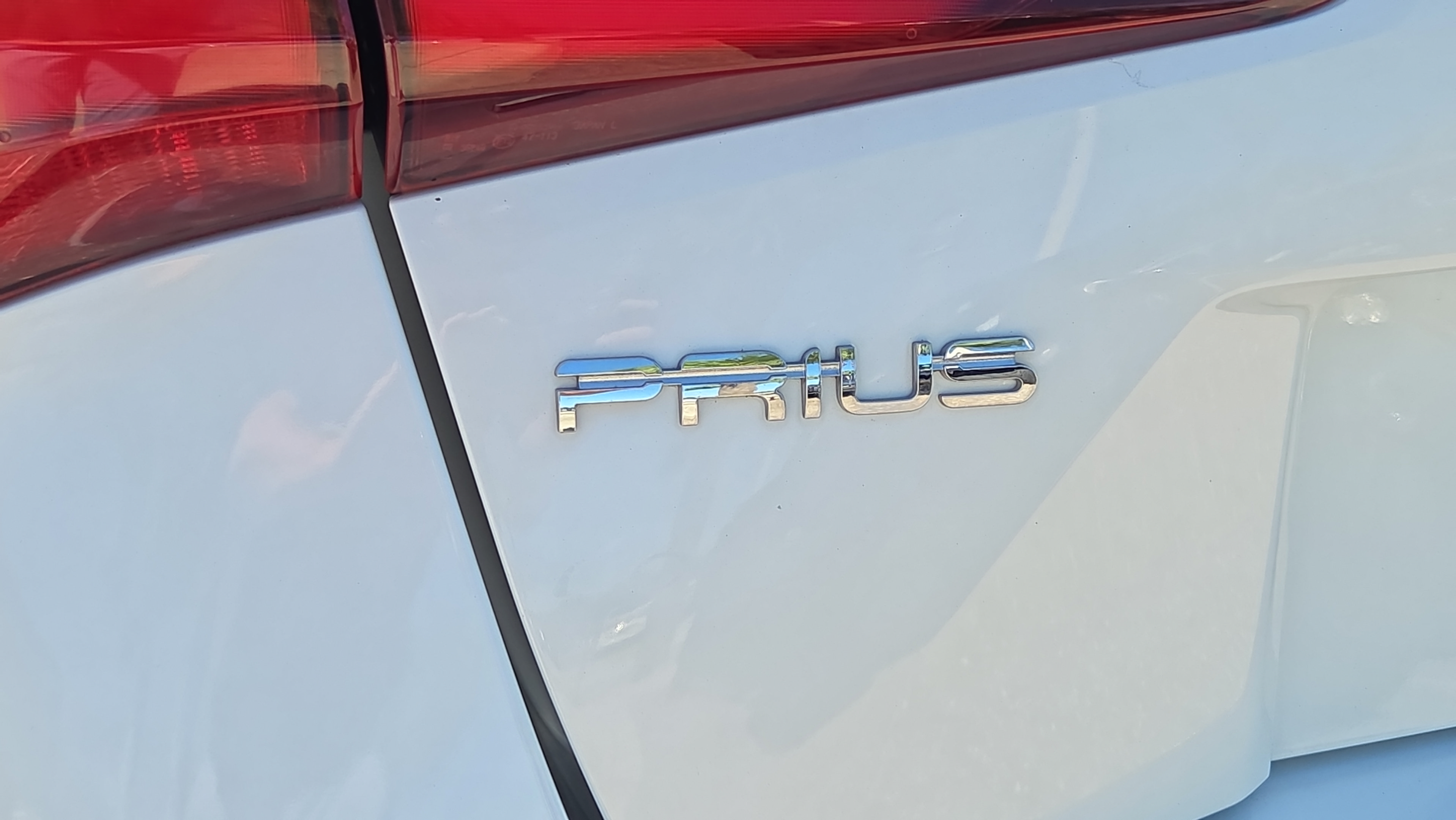 Used 2019 Toyota Prius XLE FWD image 27