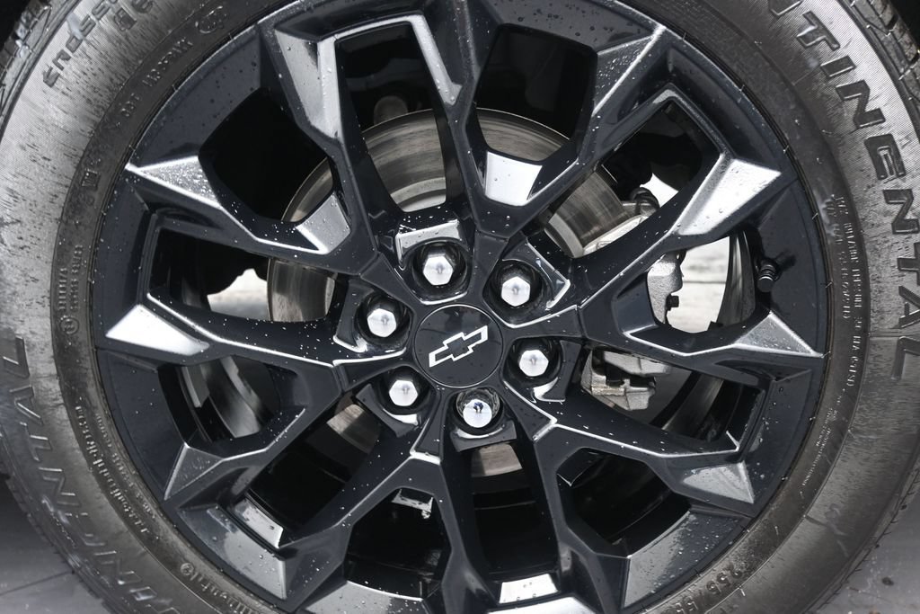 Used 2025 Chevrolet Traverse LT w/ Midnight/Sport Edition FWD image 10