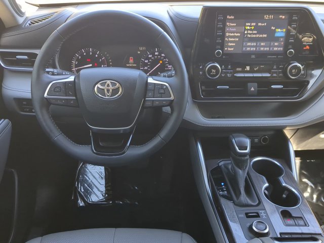 Used 2020 Toyota Highlander Limited AWD/4WD image 15