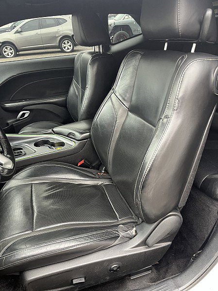 Used 2015 Dodge Challenger SXT Plus image 11