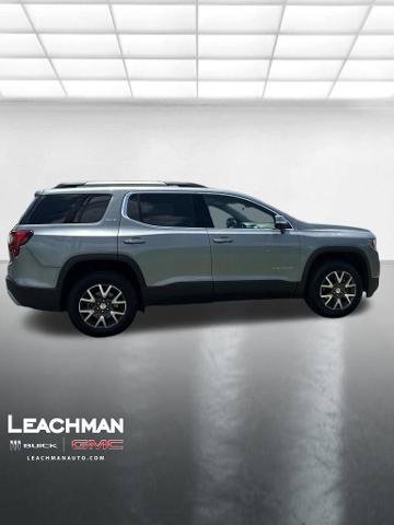 Used 2023 GMC Acadia SLE w/ Driver Convenience Package FWD image 8