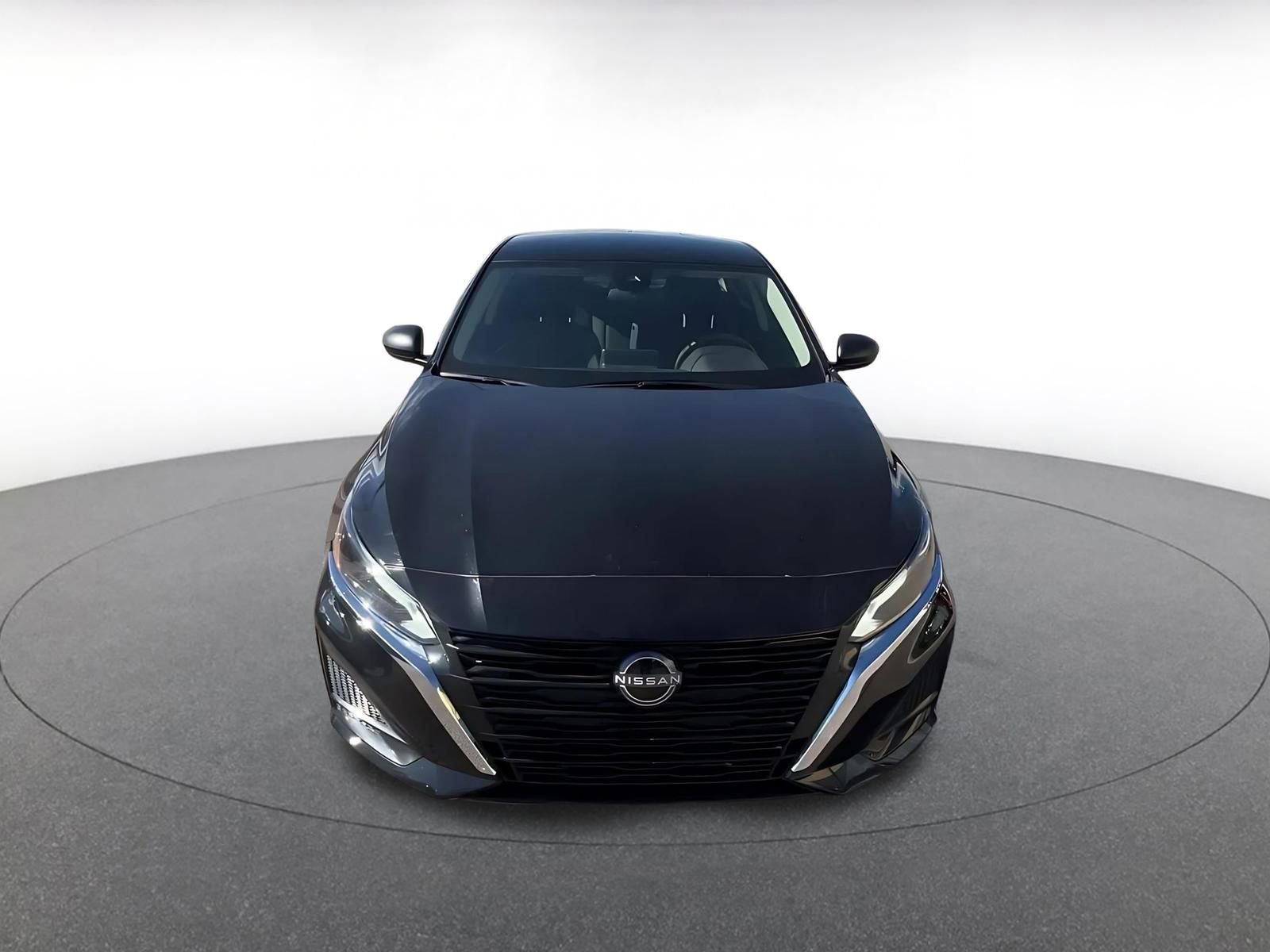 Used 2025 Nissan Altima 2.5 SV image 4