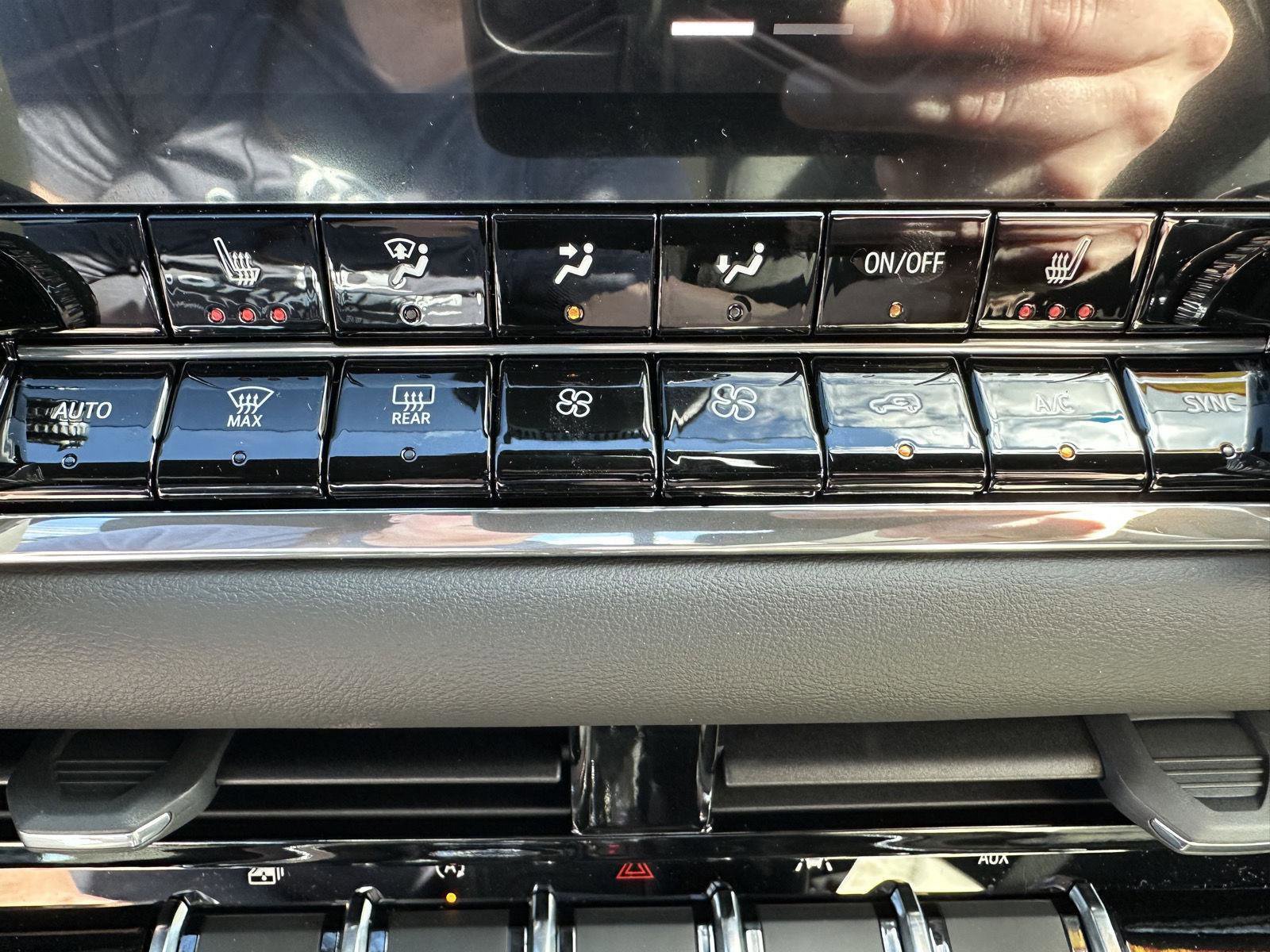 New 2026 GMC Canyon Elevation w/ Convenience Package image 20