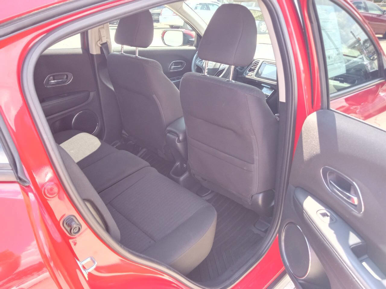 Used 2016 Honda HR-V EX image 11