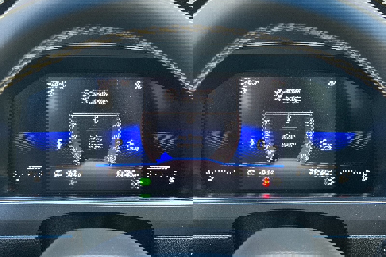 Used 2022 Volkswagen Tiguan SE image 19