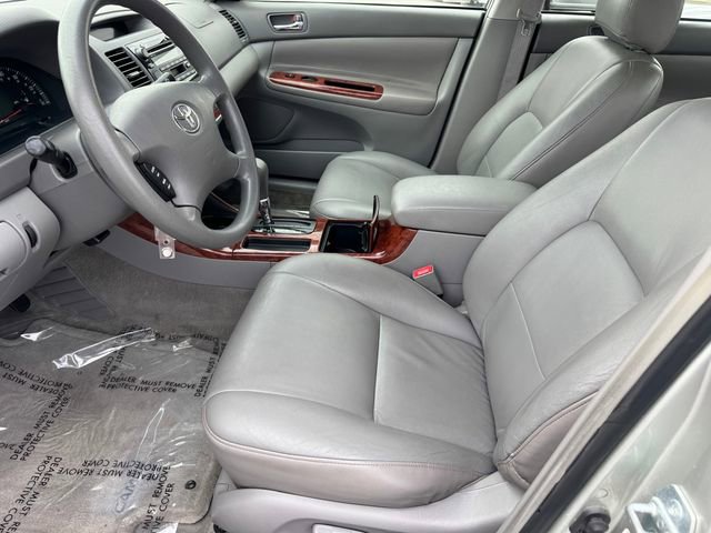 Used 2002 Toyota Camry LE FWD image 12