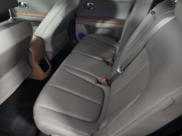 Certified 2024 Hyundai Ioniq 5 Limited AWD/4WD image 17