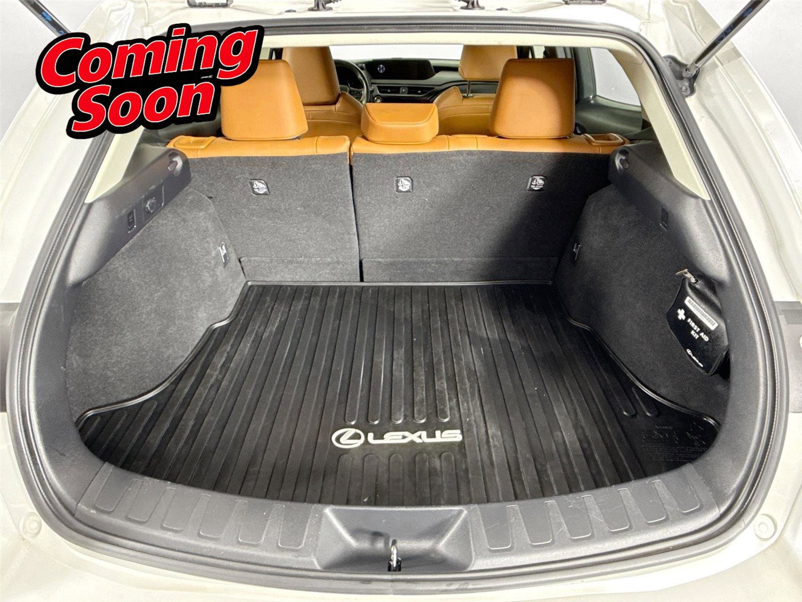 Used 2020 Lexus UX 200 image 44