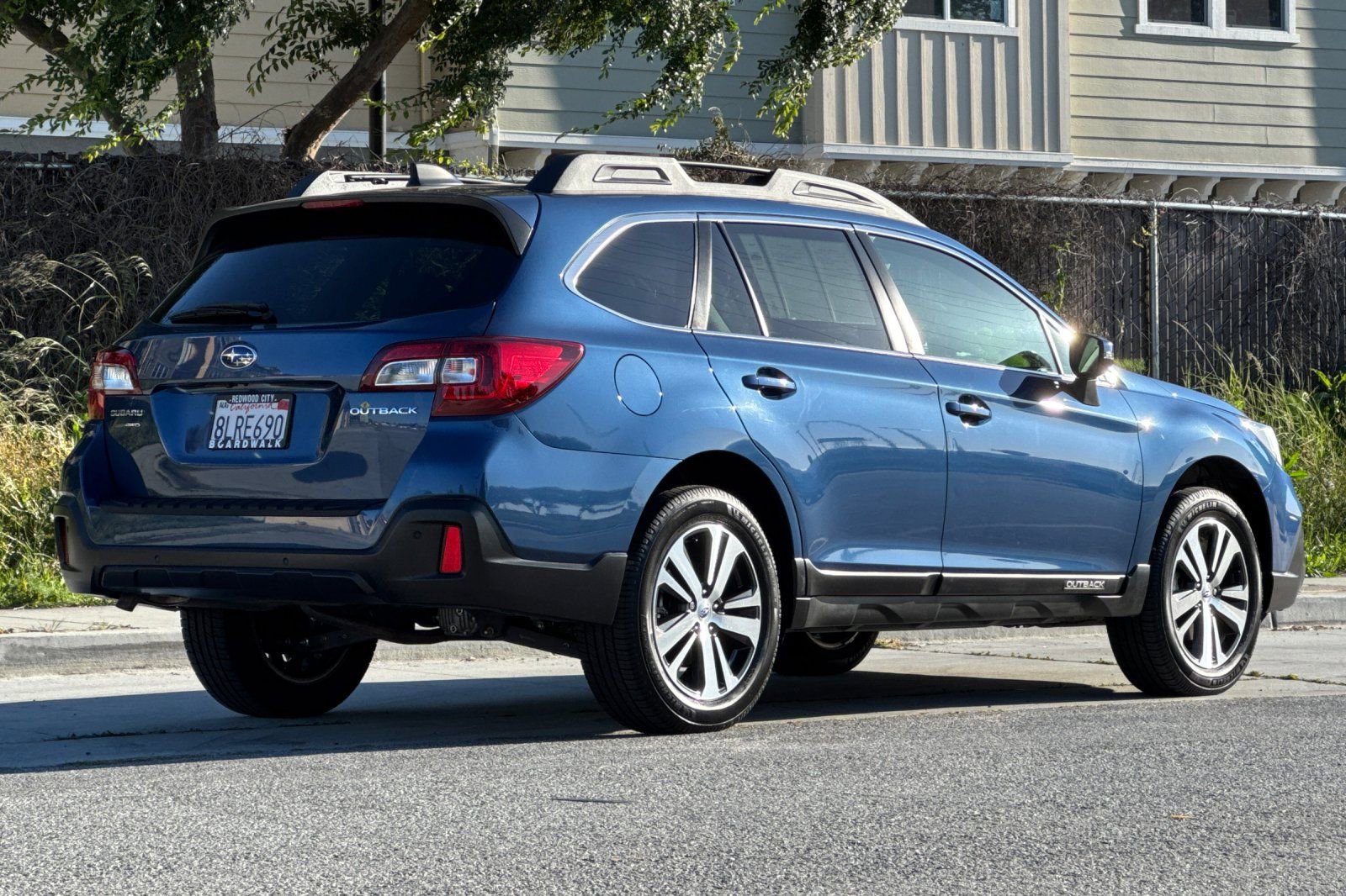 Used 2019 Subaru Outback 2.5i Limited AWD/4WD image 4