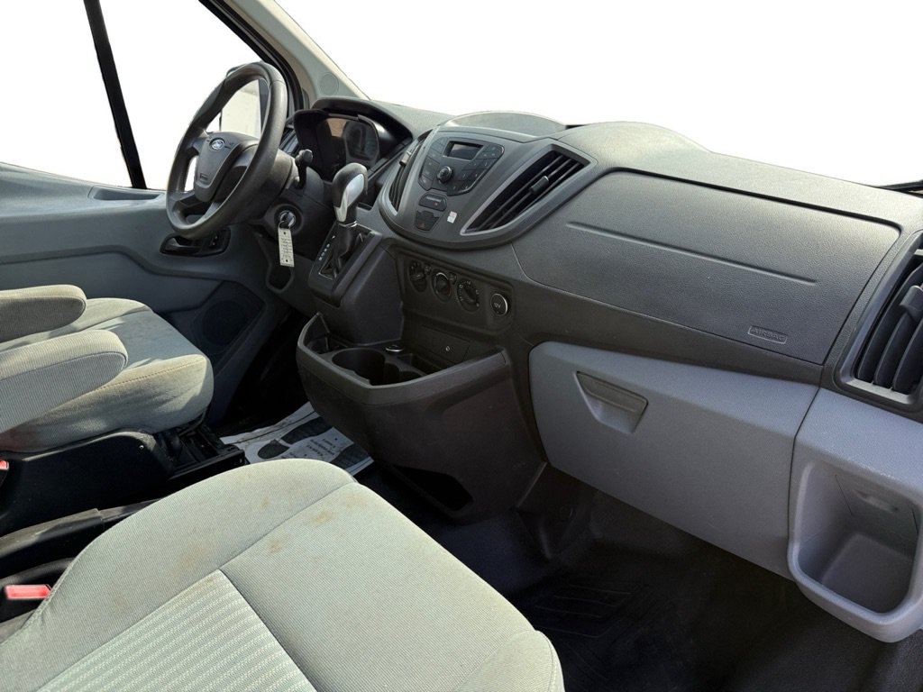 Used 2015 Ford Transit 250 130 Low Roof RWD image 11