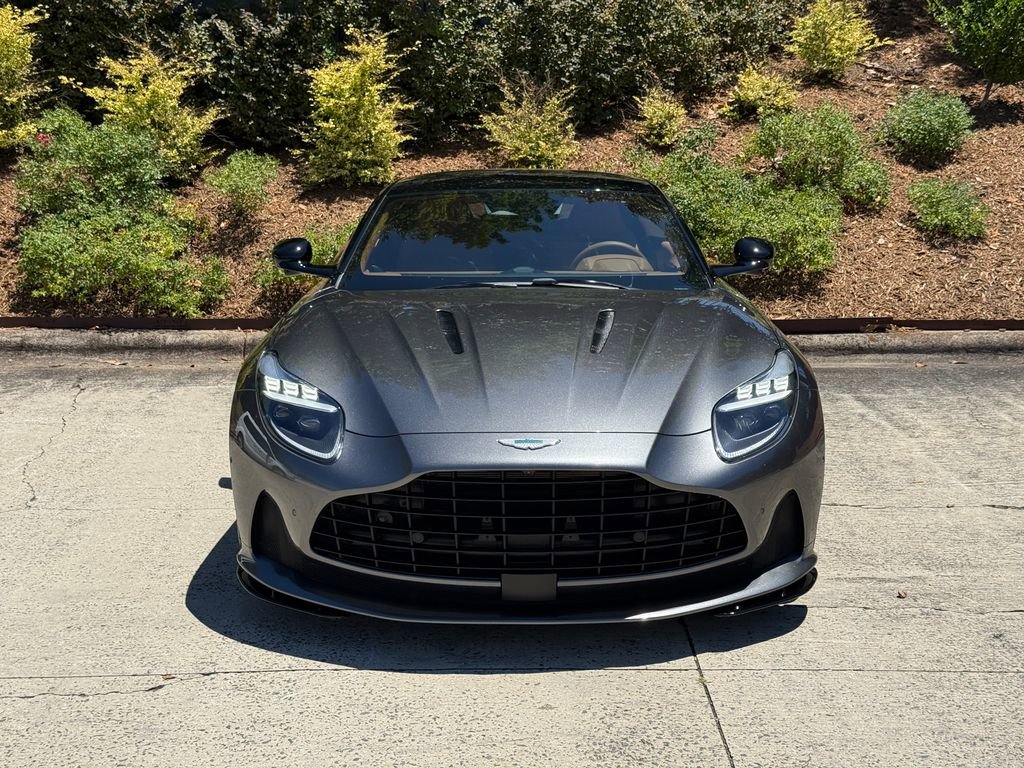 Used 2024 Aston Martin DB12 Coupe RWD image 7