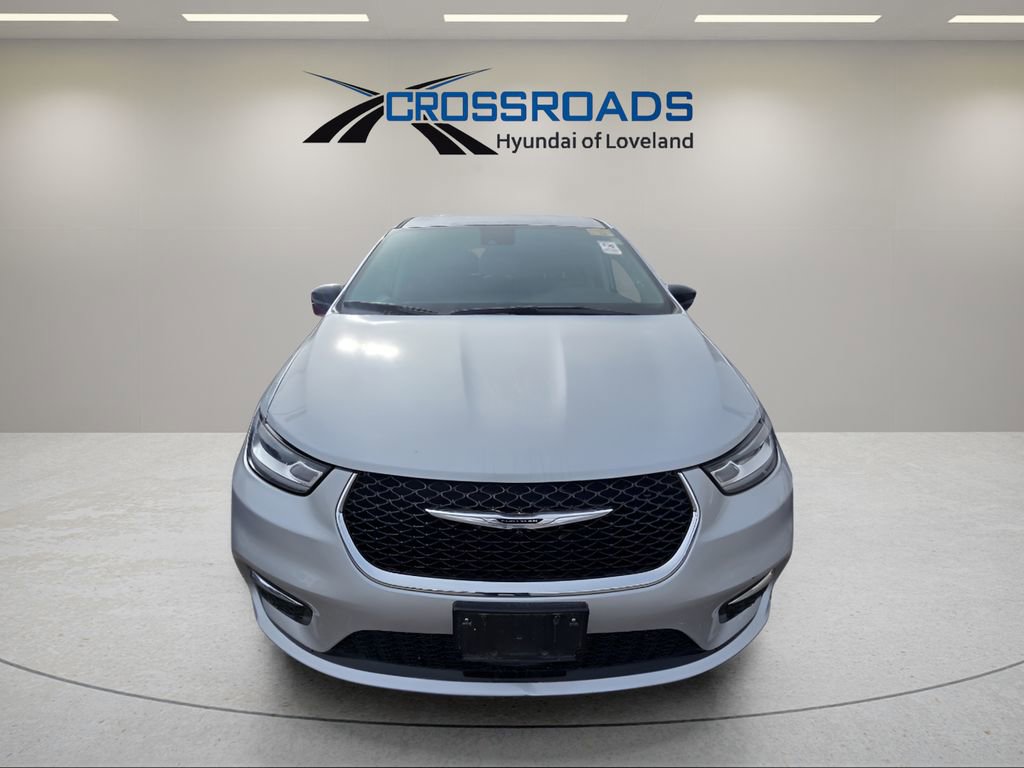 Used 2024 Chrysler Pacifica Select image 7