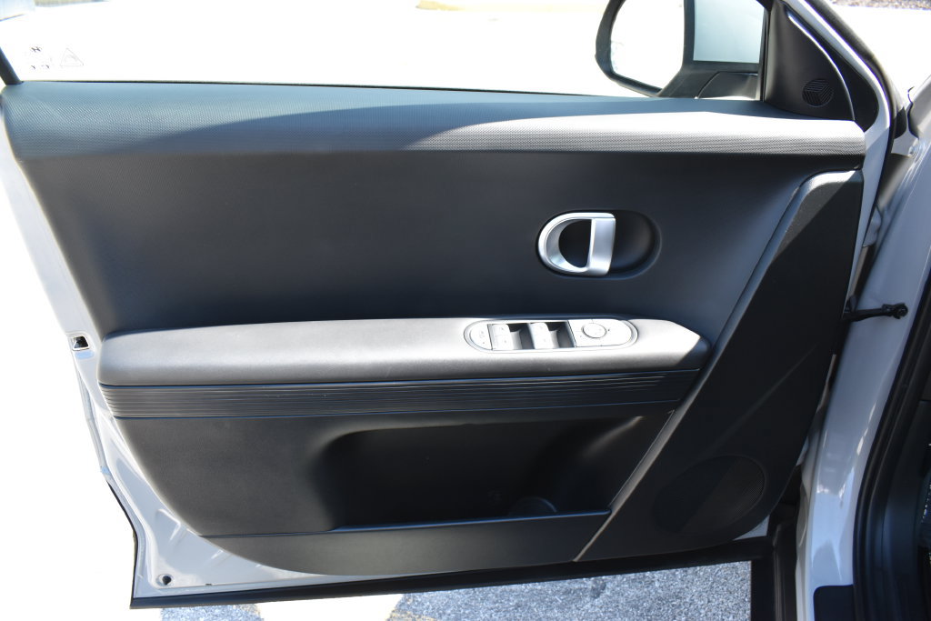 Used 2024 Hyundai Ioniq 5 SEL AWD/4WD image 15