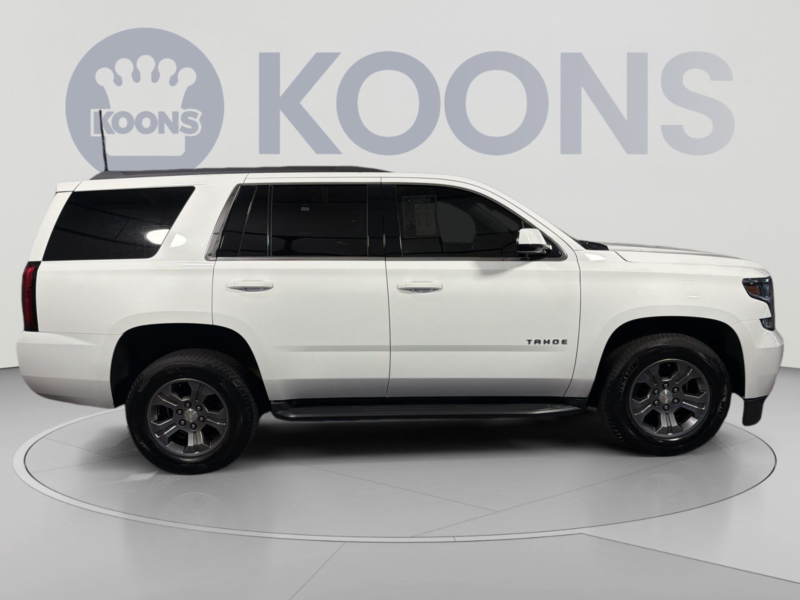 Used 2018 Chevrolet Tahoe LS AWD/4WD image 17
