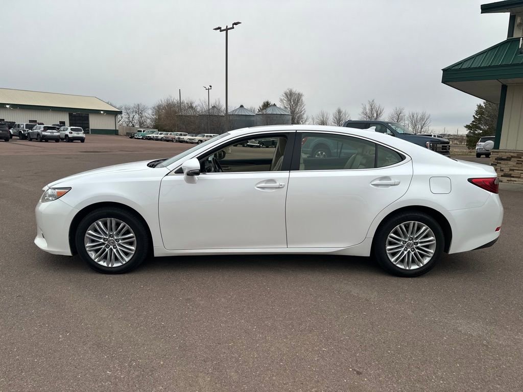 Used 2014 Lexus ES 350 w/ Luxury Package image 36