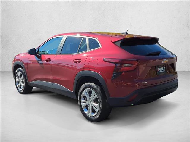 Used 2024 Chevrolet Trax LS w/ Driver Confidence Package image 7