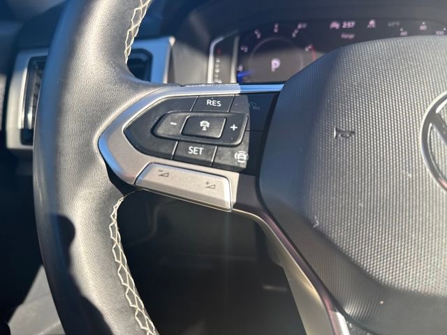 Certified 2022 Volkswagen Atlas SE w/ Black Wheel Package image 21