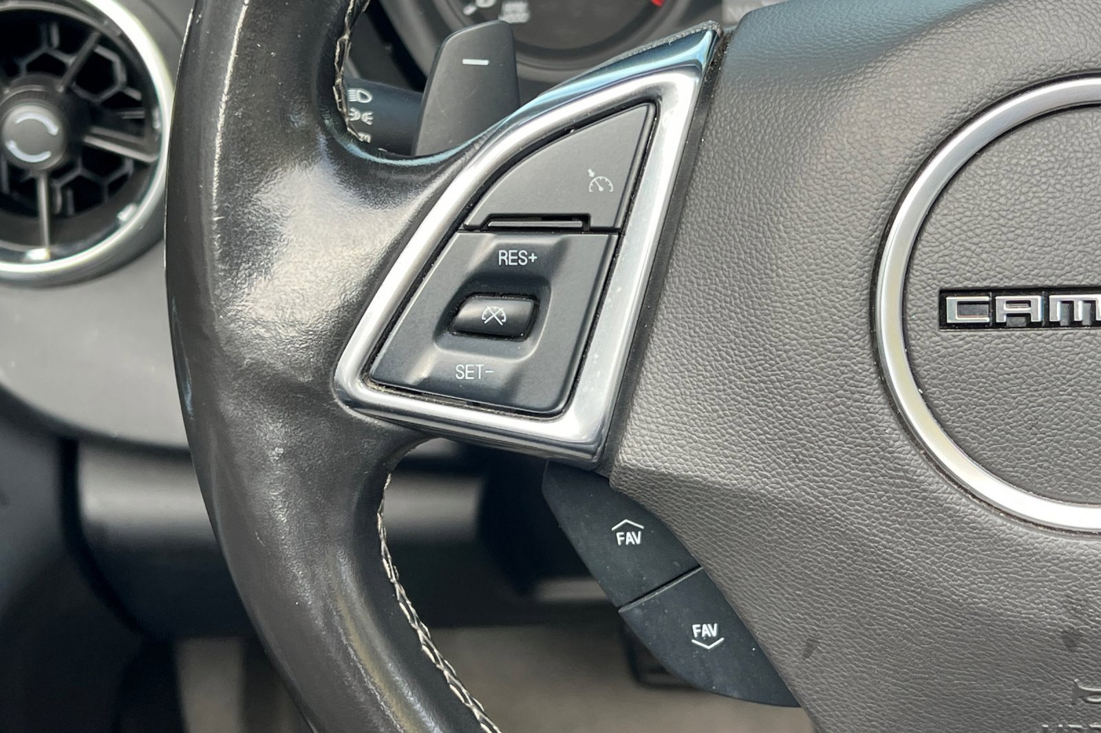 Used 2023 Chevrolet Camaro LT image 34