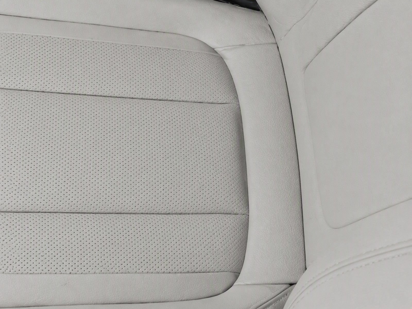 Used 2024 BMW X3 sDrive30i w/ Premium Package RWD image 18