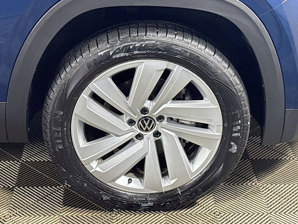 Certified 2022 Volkswagen Atlas Cross Sport SE AWD/4WD image 22