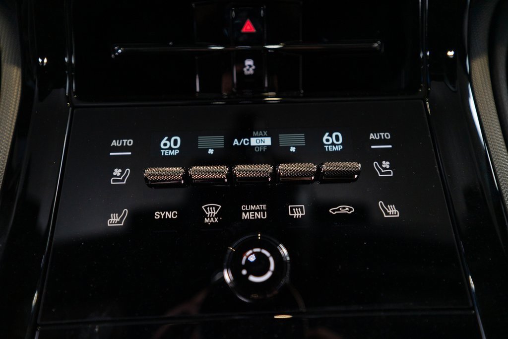 New 2025 Porsche Panamera 4 image 29