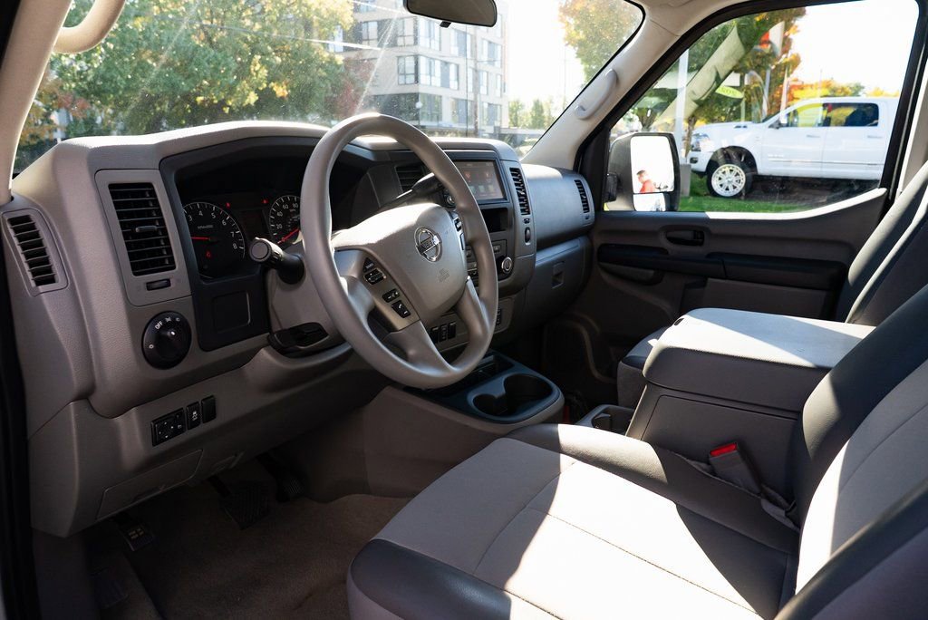 Used 2020 Nissan NV 3500 SV image 20